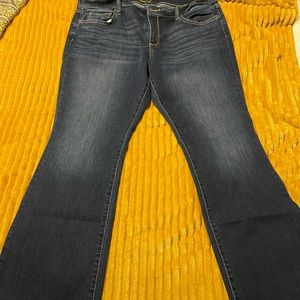 A pair of Arizona jeans